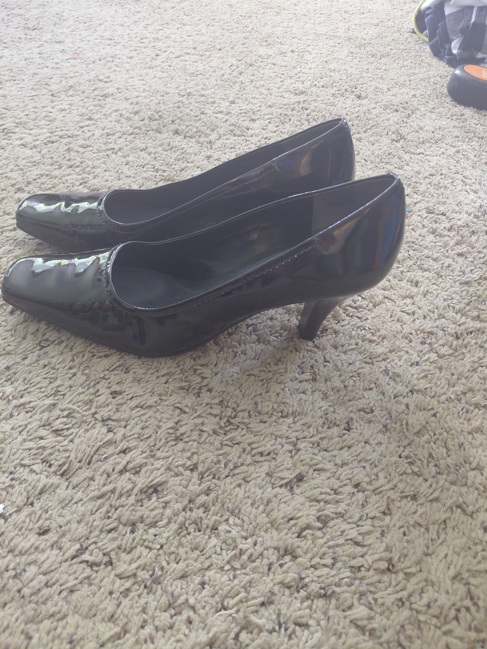 Aerosoles Classic Black Patent Mid-Heel Pumps - Women's Dress Shoes Size 10b